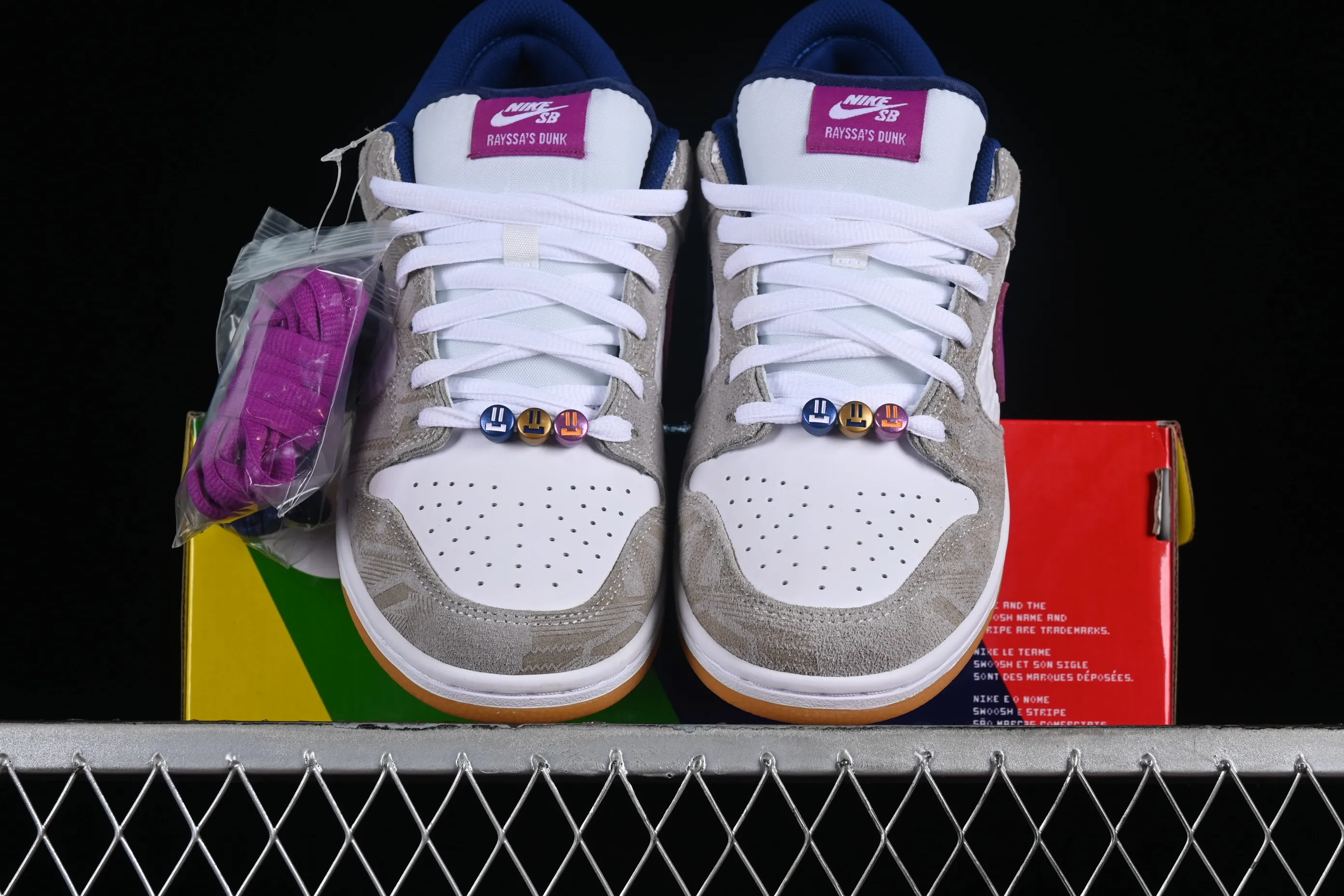 All Categories Nk SB Dunk Series Nk SB Dunk Low Low-top sneakers Z version Rayssa Leal x Nk SB Dunk Low Brazilian skateboarding goddess joint model SB low-top casual sneakers FZ5251-001